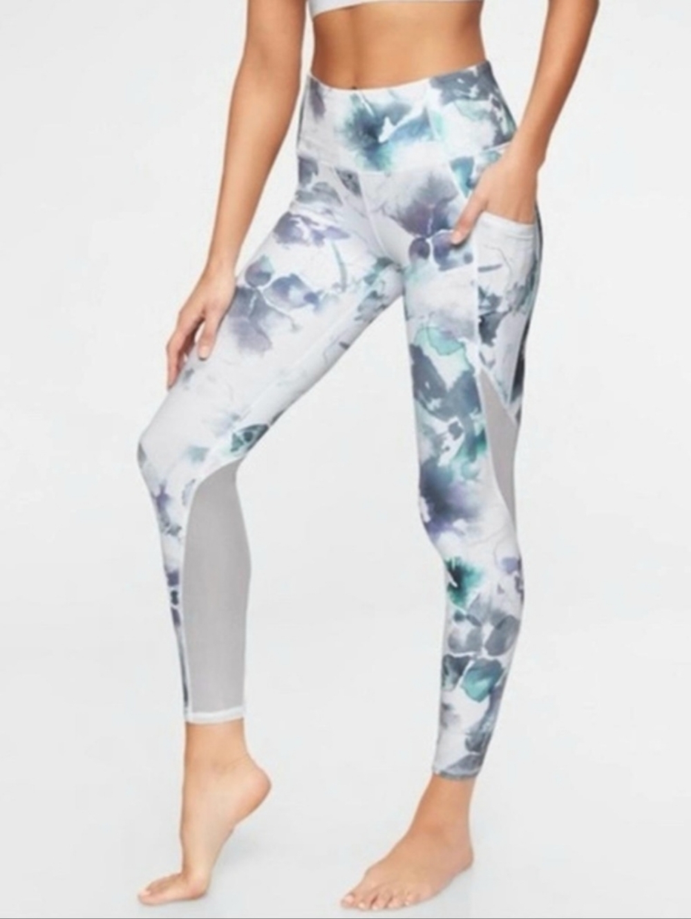 Athleta Floral Mudra 7/8 Leggings Blue Multi 25 Inch EUC